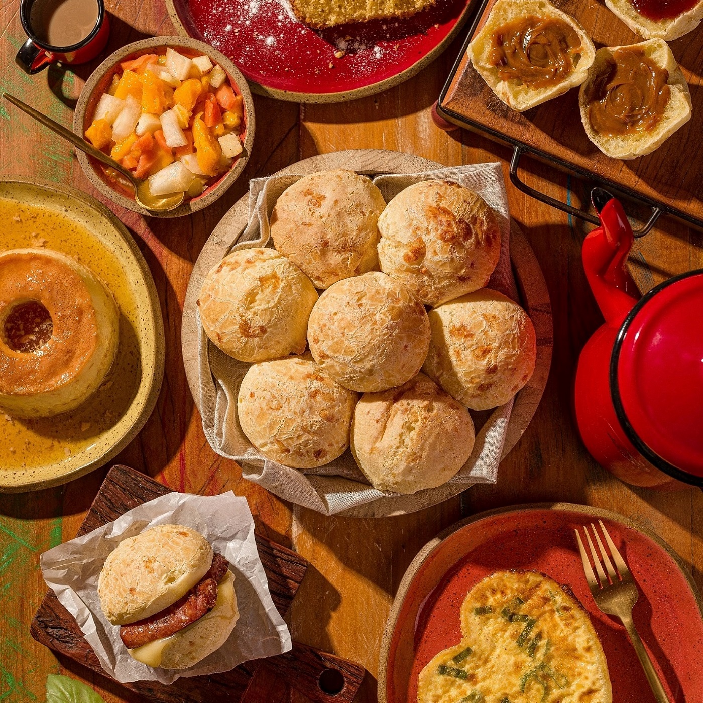 PÃES DE QUEIJO E SALGADOS